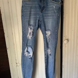 Judy Blue Gingham Patch Skinnies